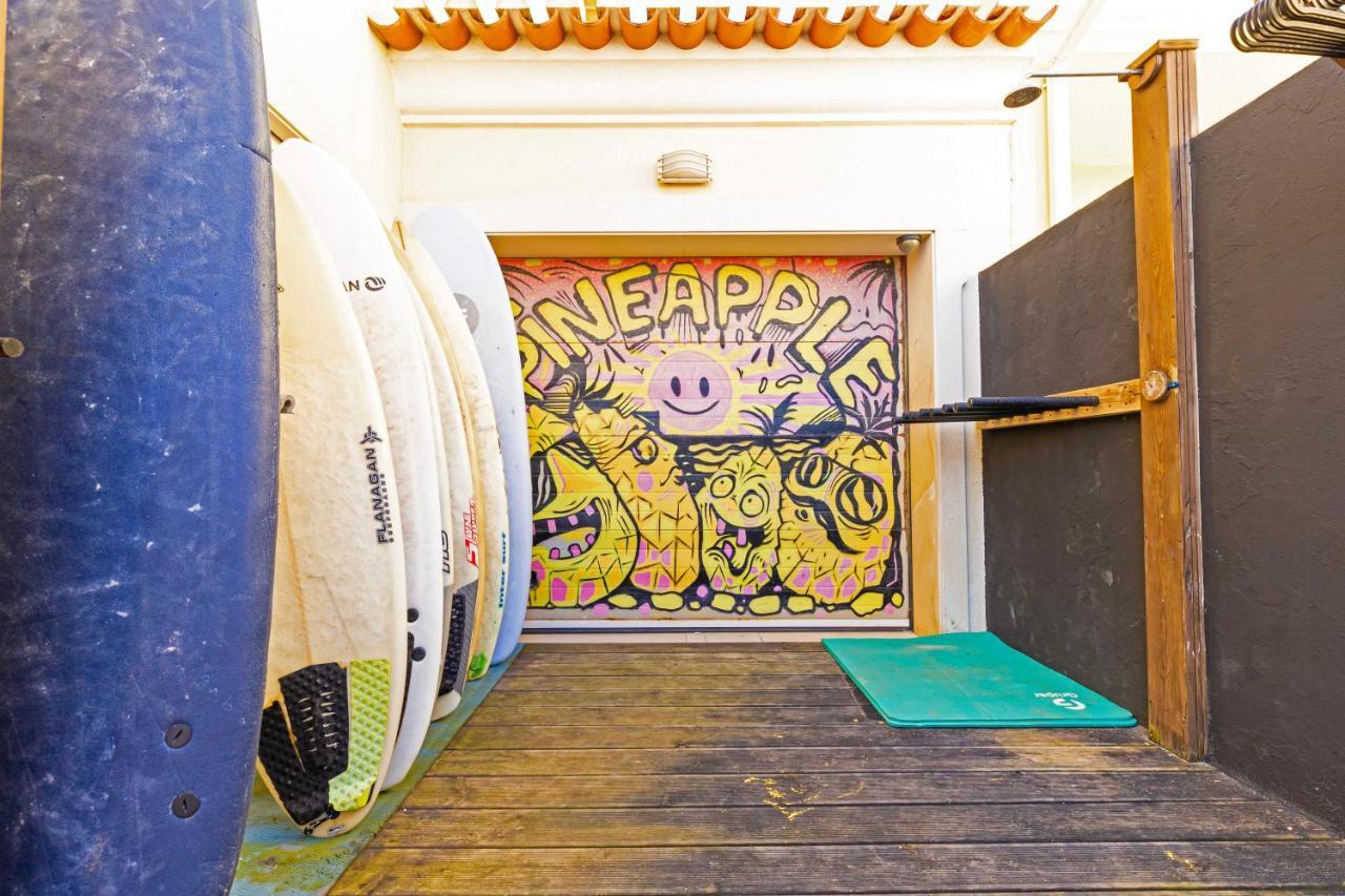 Albergue Pineapple Surf House Atouguia Da Baleia Exterior foto